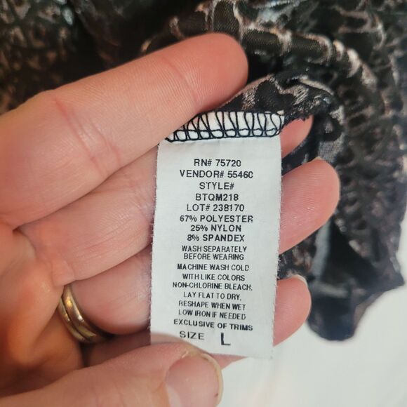 BKE Cheetah Print Velvet Burnout Tank Top Women's Sz Large Black Metallic Sheer - Picture 6 of 7